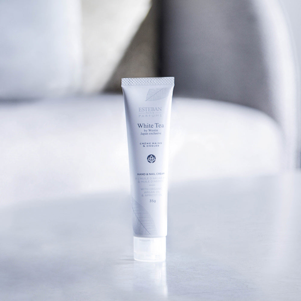 WHITE TEA ハンド&ネイルクリーム